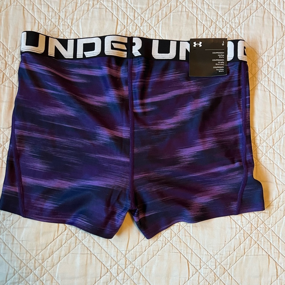 Under Armour Compression Mid Rise Shorty, Purple,  Size Large (NWT) - Picture 2 of 5